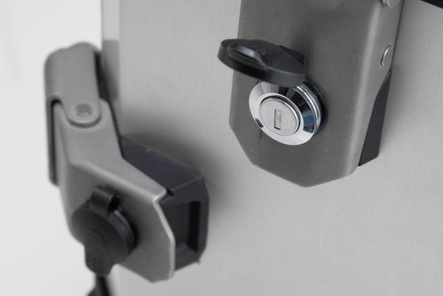 product item large slide