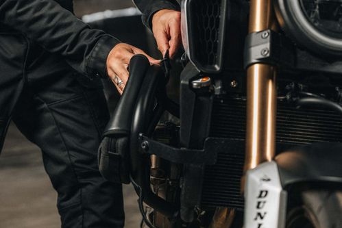 product item large slide