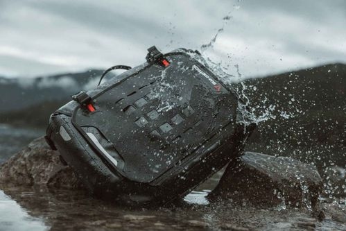 product item large slide