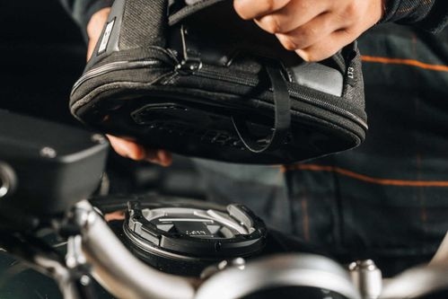 product item large slide