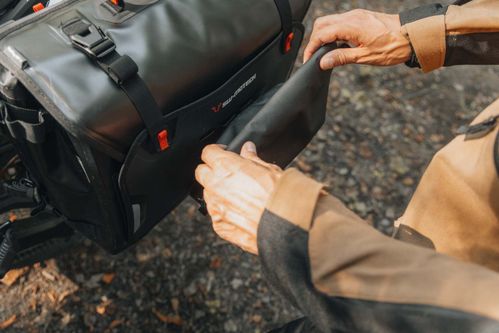 product item large slide