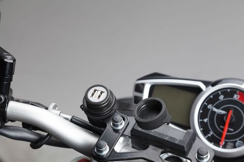 USB-Doppel-Ladebuchse mit Kabelbaum